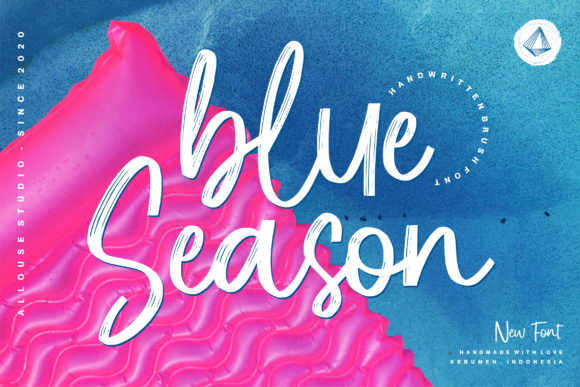 Blue Season: A Refreshing Script Font for Editorial Design